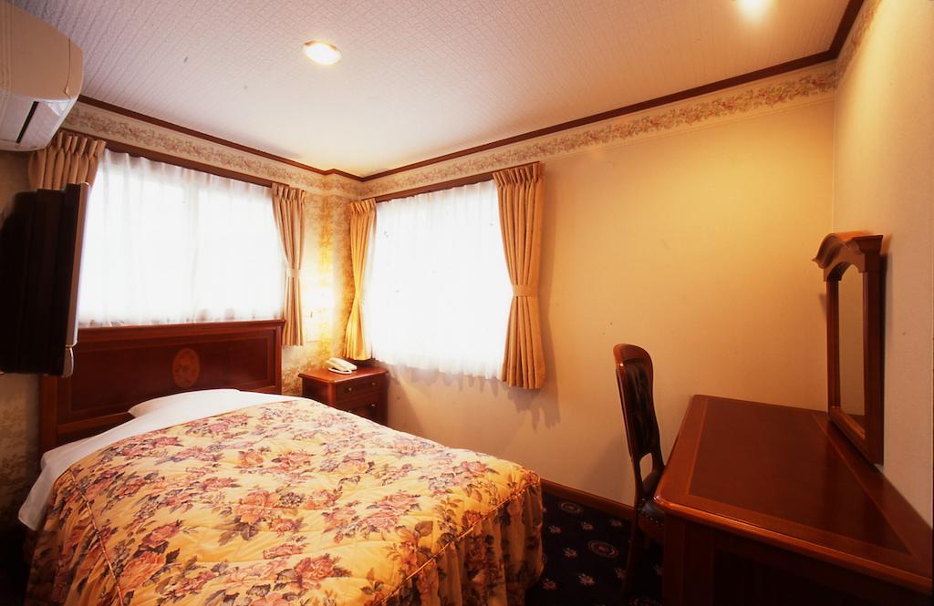 Beppu Station Hotel Chambre photo
